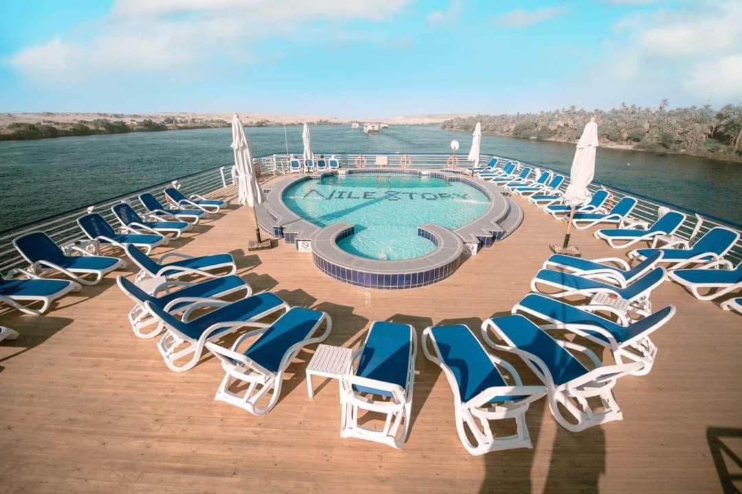 M/S Nephtis Nile Cruise Hotel Luxor Eksteriør billede